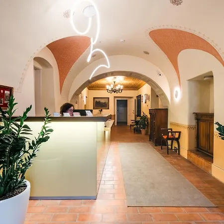 Hotel Latran 4*