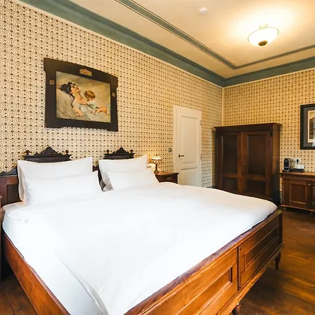 Hotel Latran