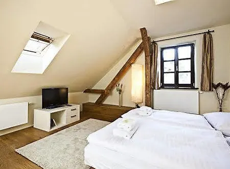 Hotel Latran 4*