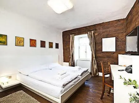 Latran Otel